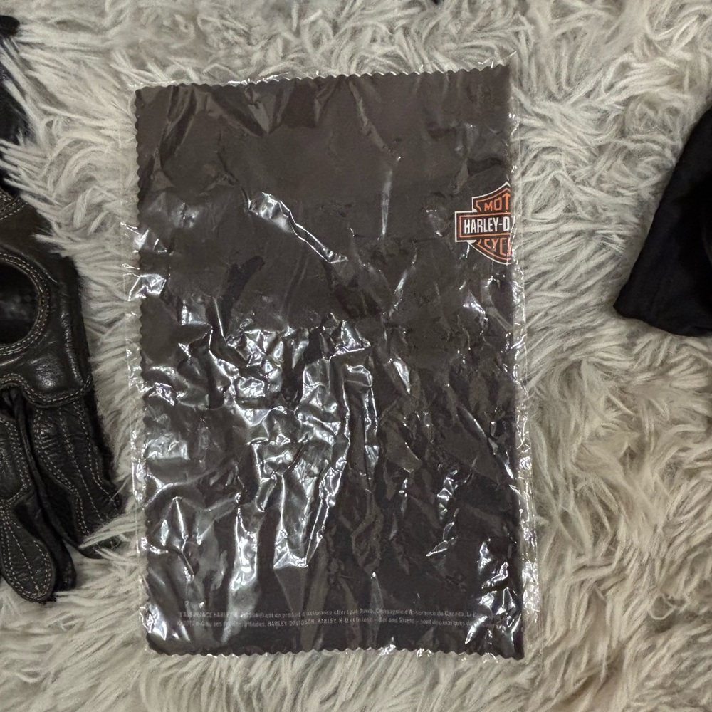 Ladies Riding Accessory Lot - Picture 4 of 10